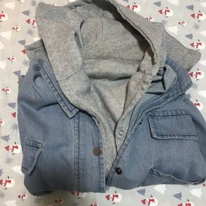 Oversized jean jacket w/ grey sleeveless sweater